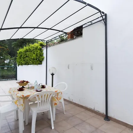 Casa Vacanza Monolocale 69 Сант-Андреа